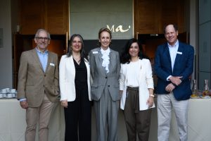 Patrick Muzard, director empresas Macarena Muñoz, Paxion Isabel Edwards, presidenta directorio Corporación Mañana Cristina Errázuriz, vicerrectora de comunicaciones Charles Basch, director de empresas